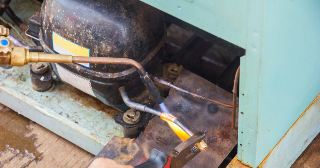 Assistência Técnica Midea em Ribeirão Preto | Autorizada em Ribeirão Preto reparo de compressor